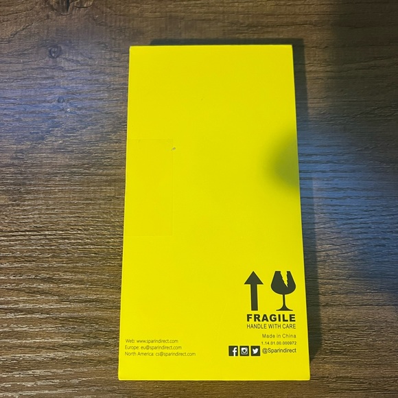 SPARIN iPhone 13 screen protector - Picture 2 of 2